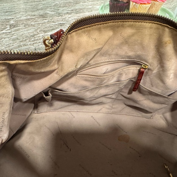 Brahmin Chestnut Croc-Embossed Shoulder Bag with Gold Medallion - Picture 4 of 6